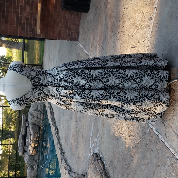 Renaissance Rococo damask corset gown - Picture 4 of 12